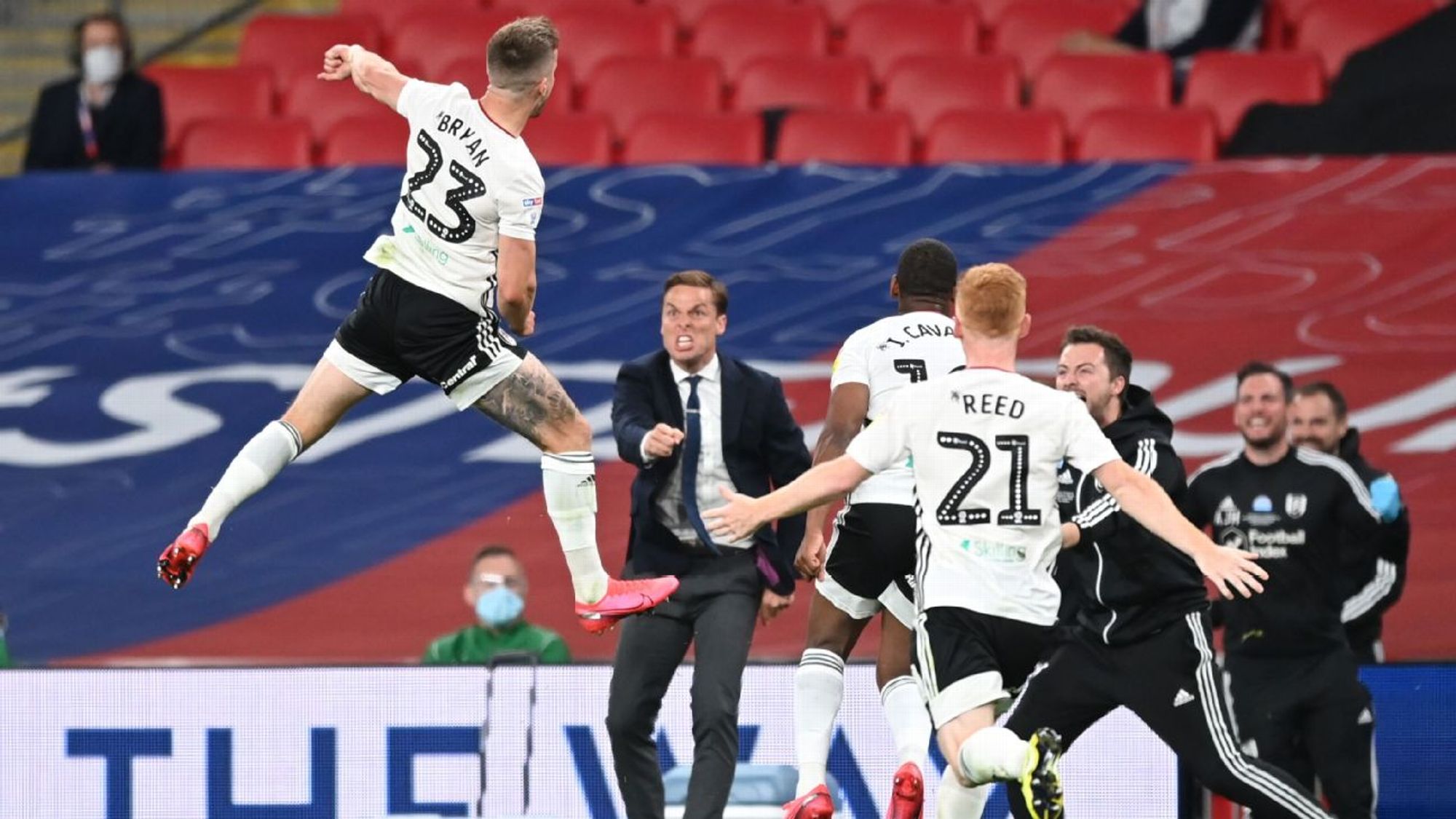 英超赛场的 英超赛场的